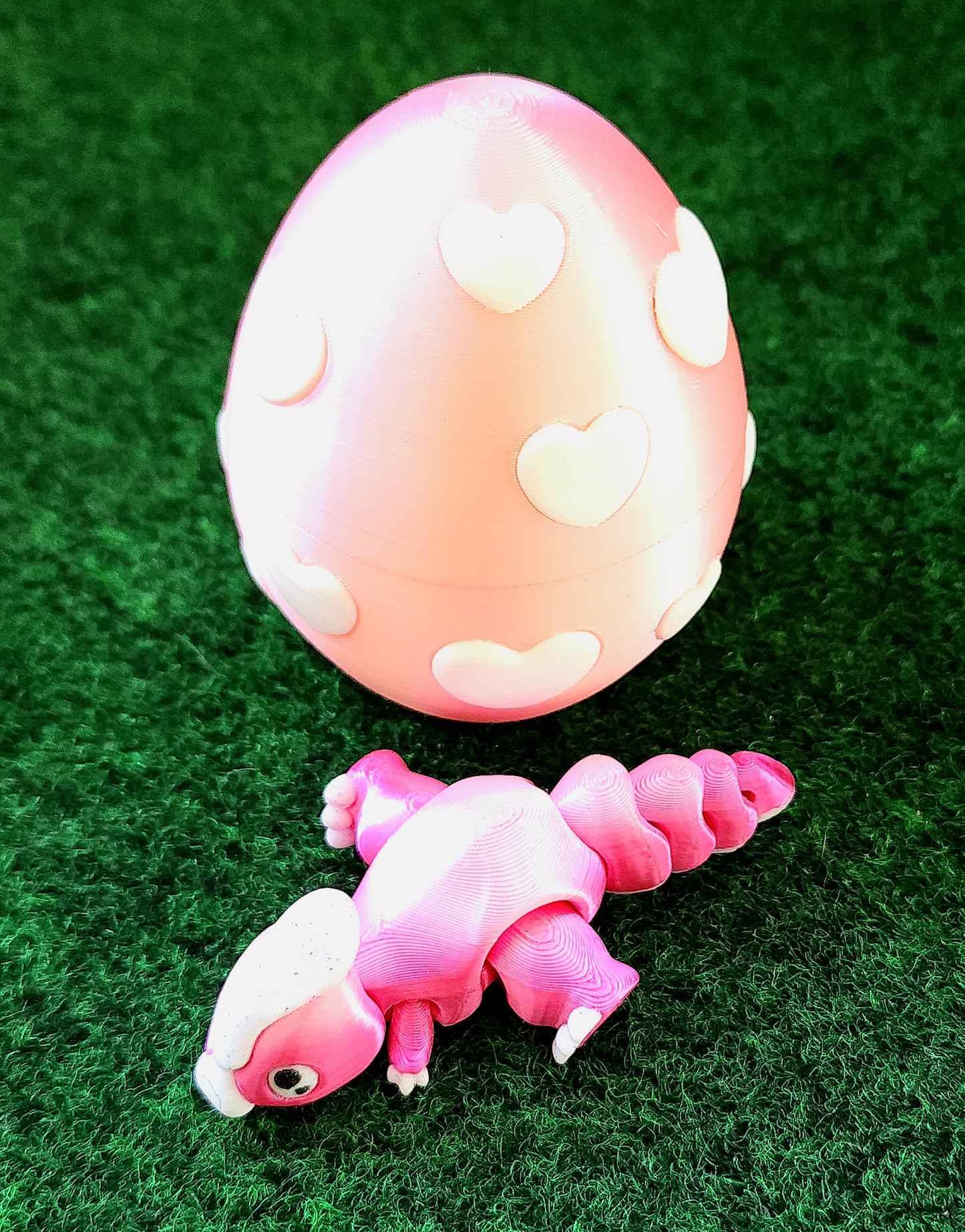 Dino Baby Egg (Hearts)