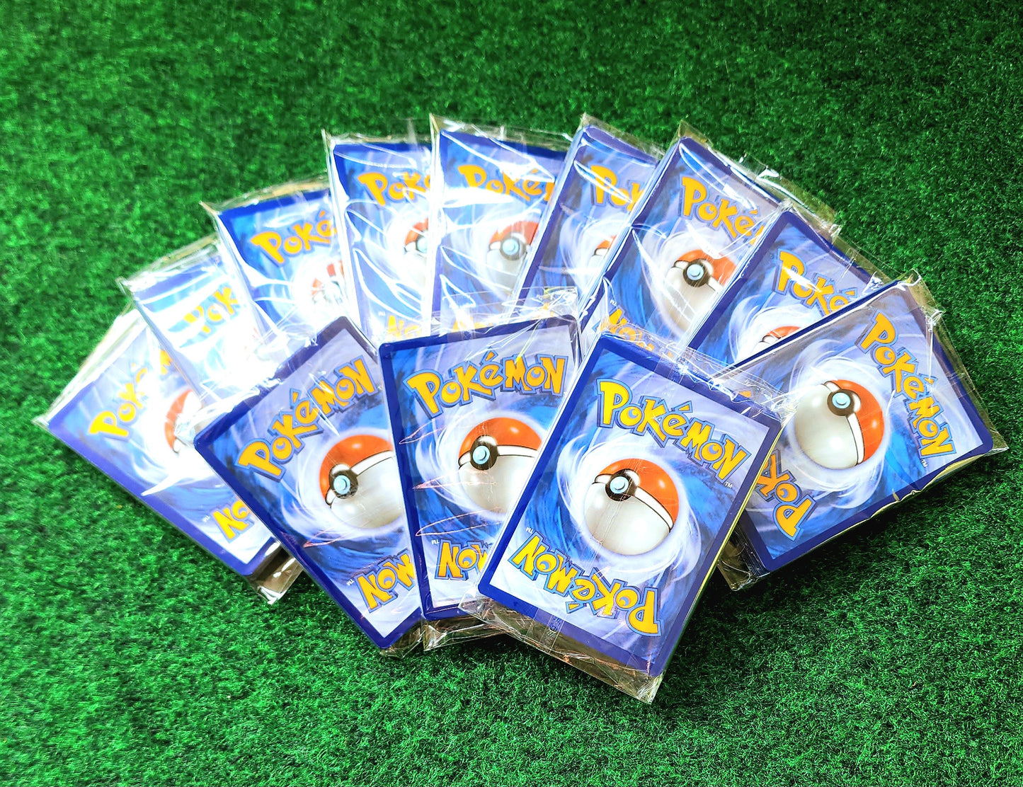 --⁉️Mystery Poke Packs⁉️--
