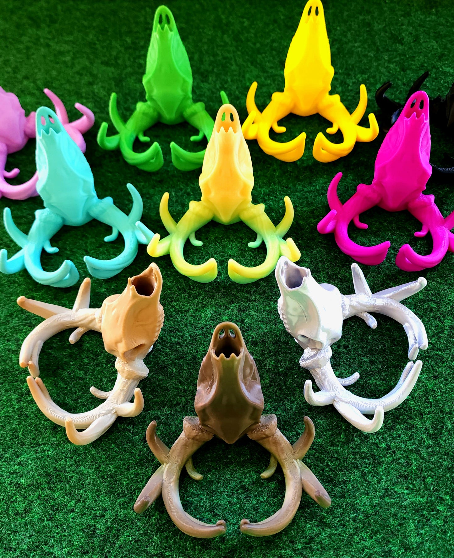 ---Deer Skull Phone/Card Stand (LIVE PICK) ---