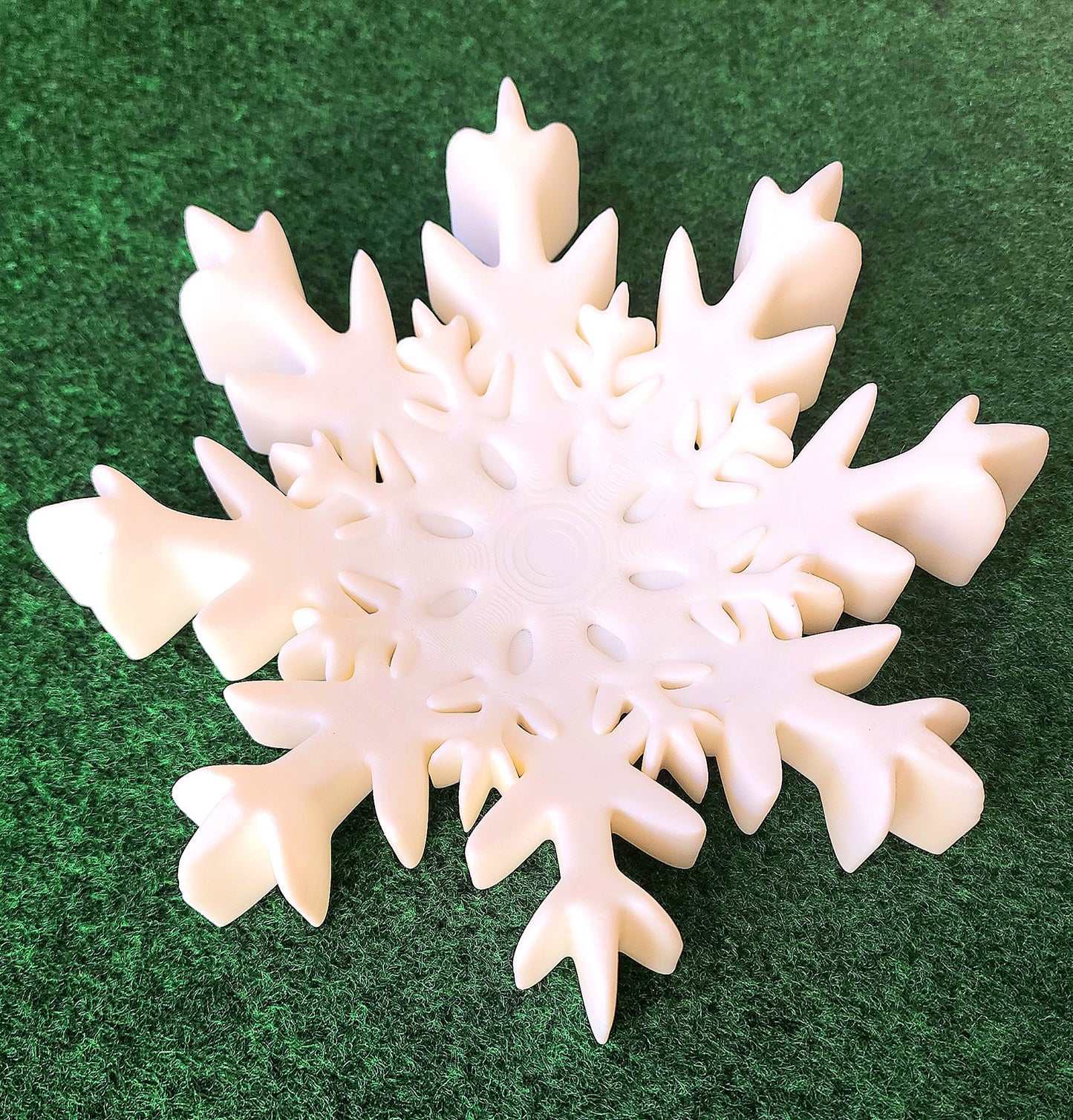 CHRISTMAS Snowflake Dish